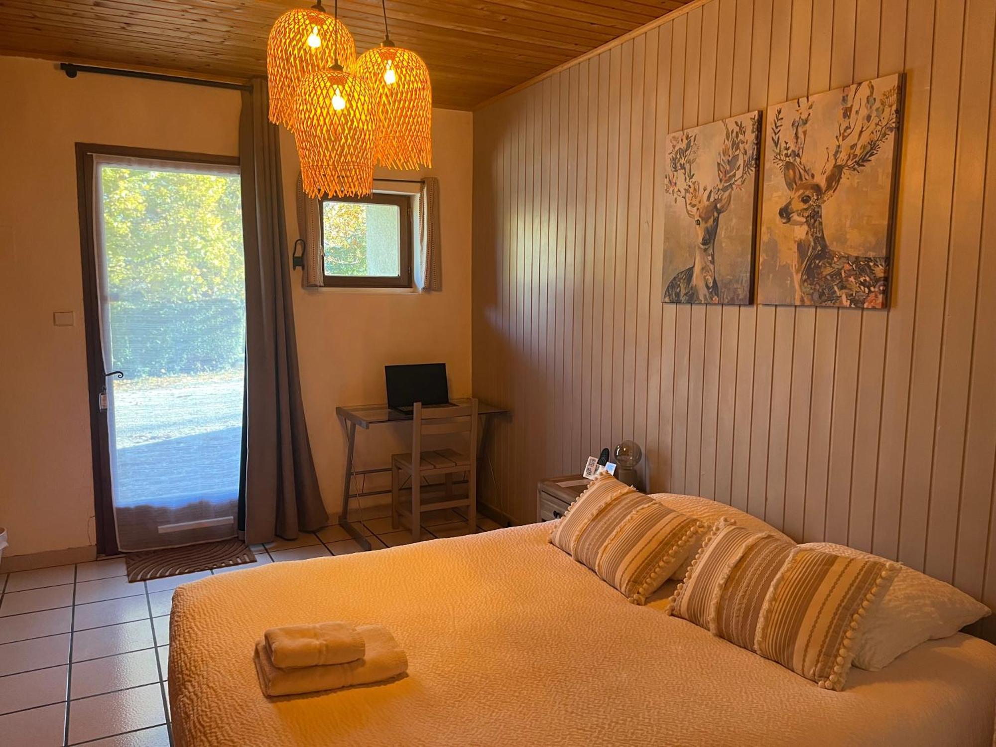 Logis Le Chalet Saint-Maurice-en-Trièves Eksteriør bilde