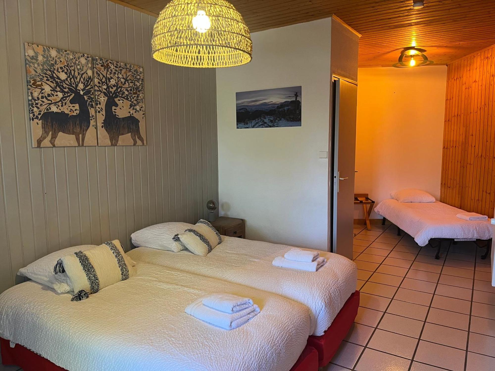 Logis Le Chalet Saint-Maurice-en-Trièves Eksteriør bilde