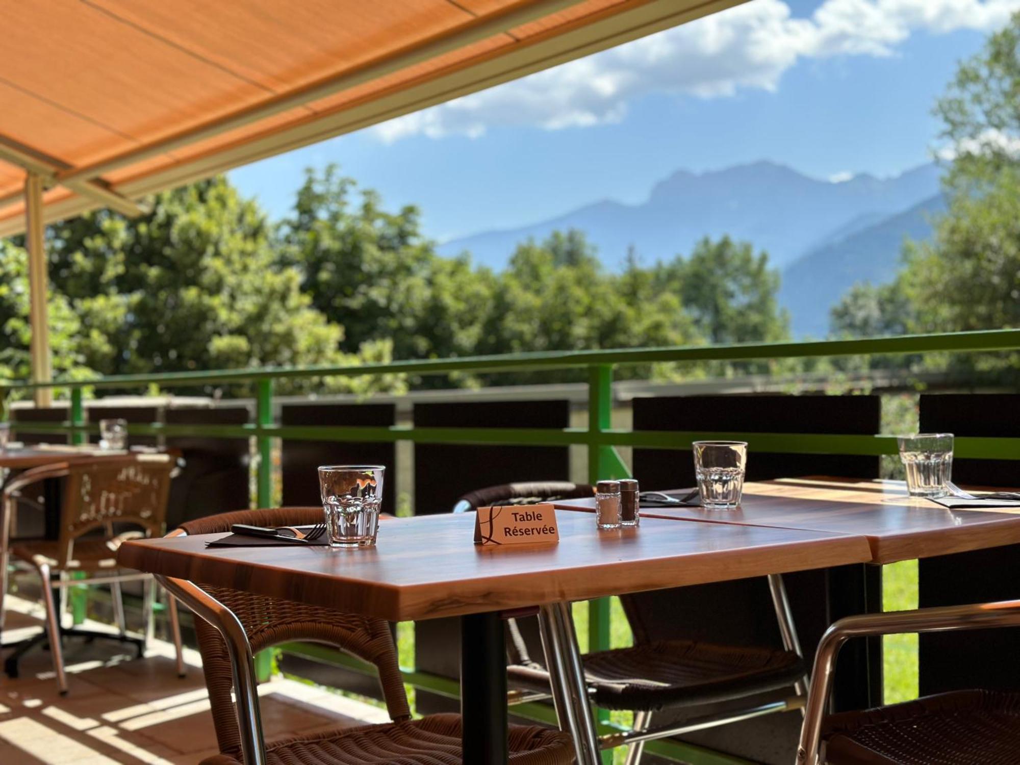 Logis Le Chalet Saint-Maurice-en-Trièves Eksteriør bilde