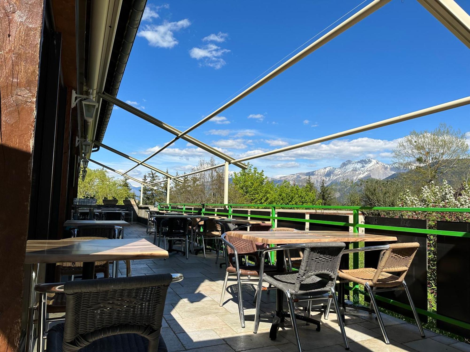 Logis Le Chalet Saint-Maurice-en-Trièves Eksteriør bilde